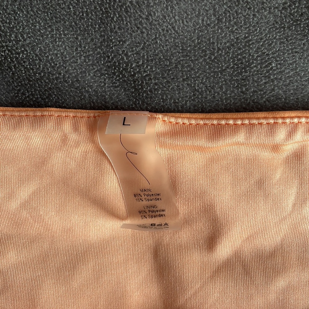 Large orange baiting suit never worn no tags by egreis brand - Picture 6 of 8